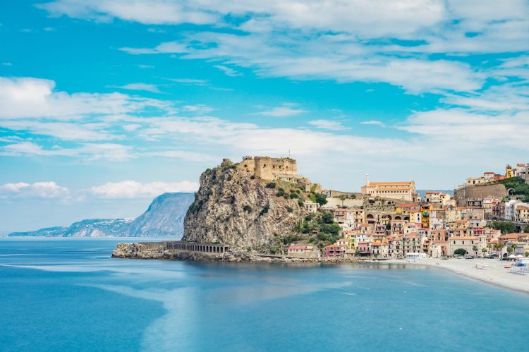 Château Ruffo à Scilla